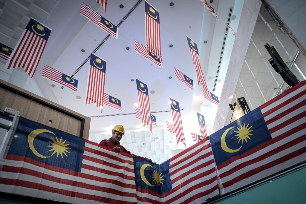 UTU_JALURGEMILANGSEKITARPUTRAJAYA_004