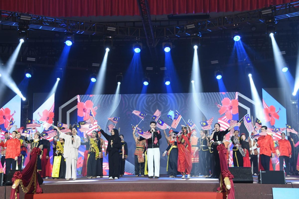 malaysiaday150925a8689-1200x799